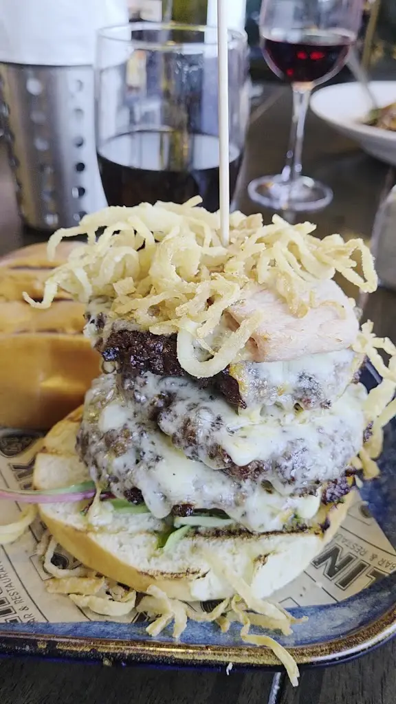 Link 47 Bar & Restaurant_Derry_slider_image_2