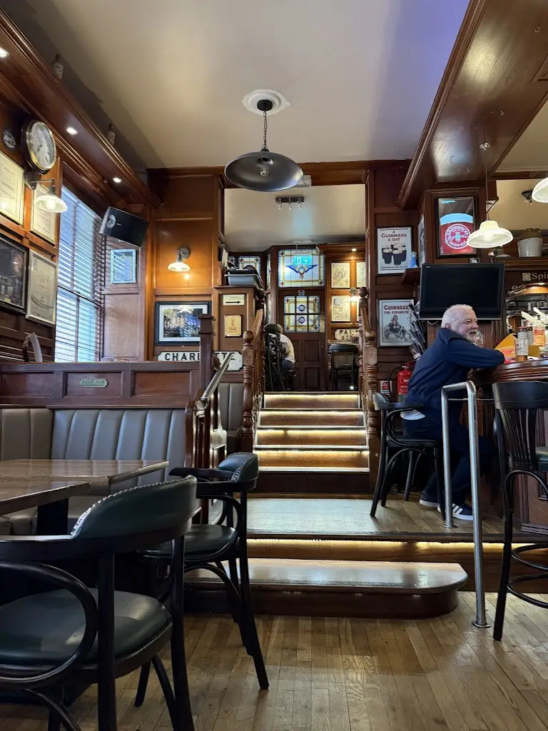 Badgers Bar and Restaurant_Derry_slider_image_1