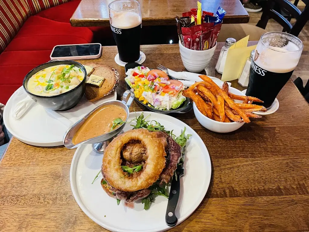 Badgers Bar and Restaurant_Derry_slider_image_2