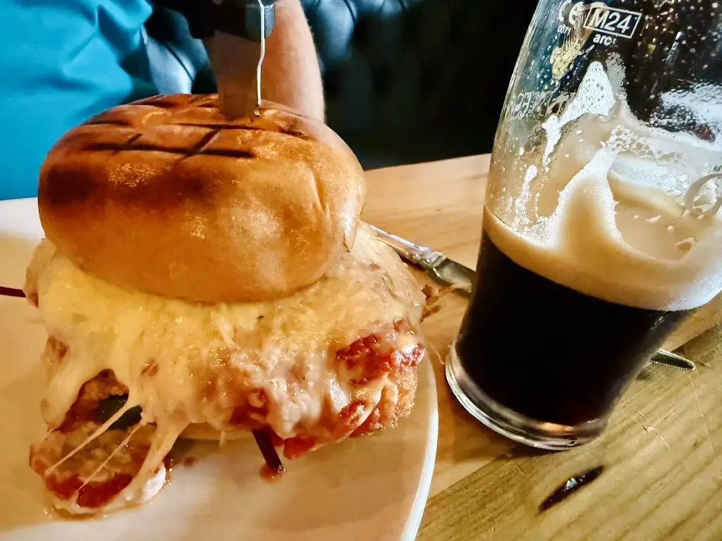 Sandi H-H_Guildhall Taphouse_Derry_review