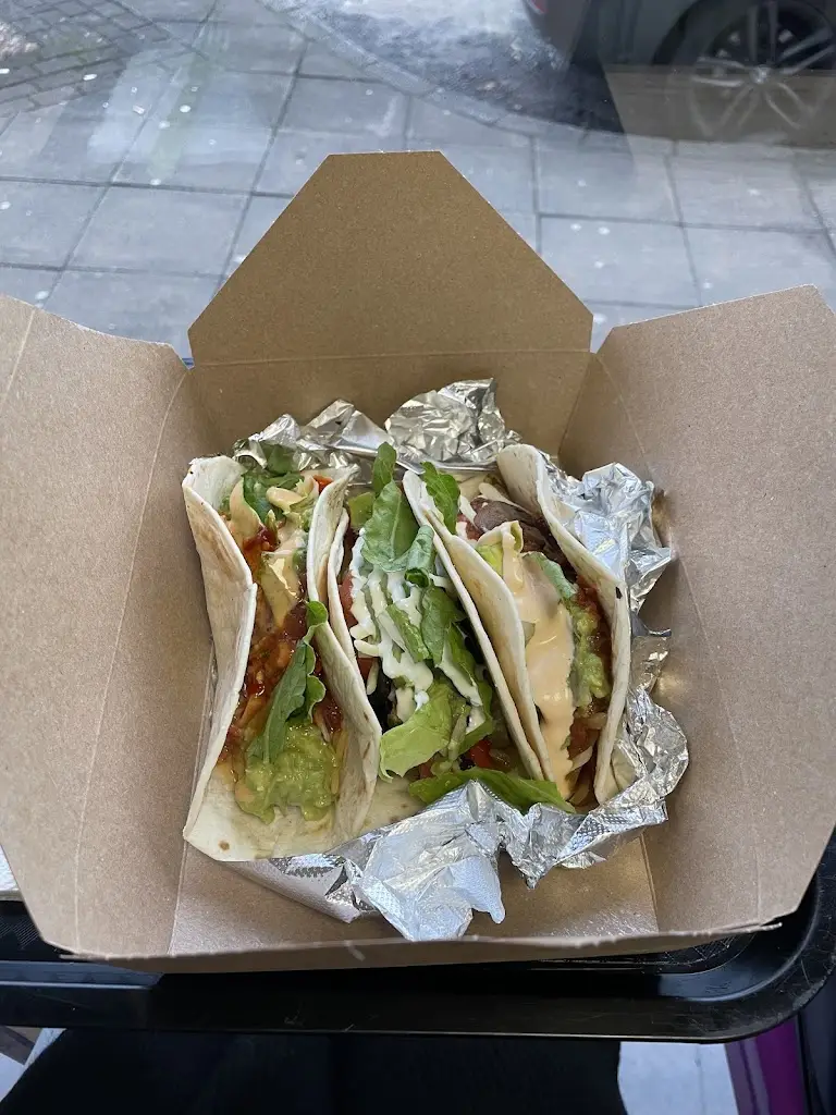 Menu_Guapo Fresh Mexican_Derry_image_6