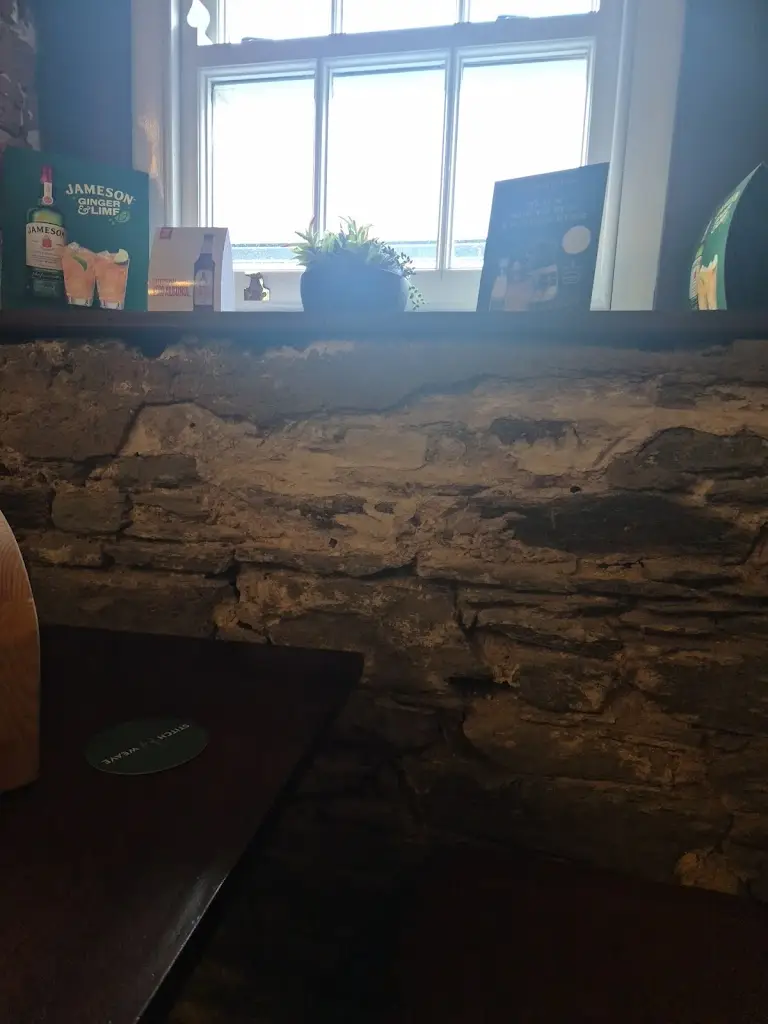 TRAVEL MAN_STITCH & WEAVE_Derry_review