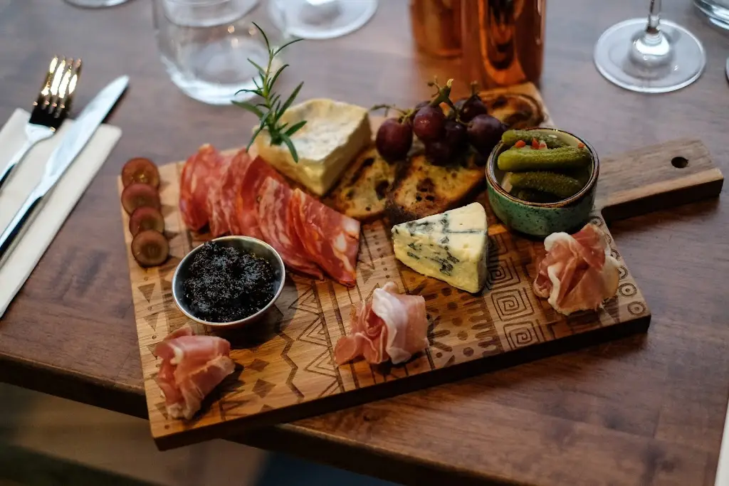 STITCH & WEAVE_Derry_slider_image_3