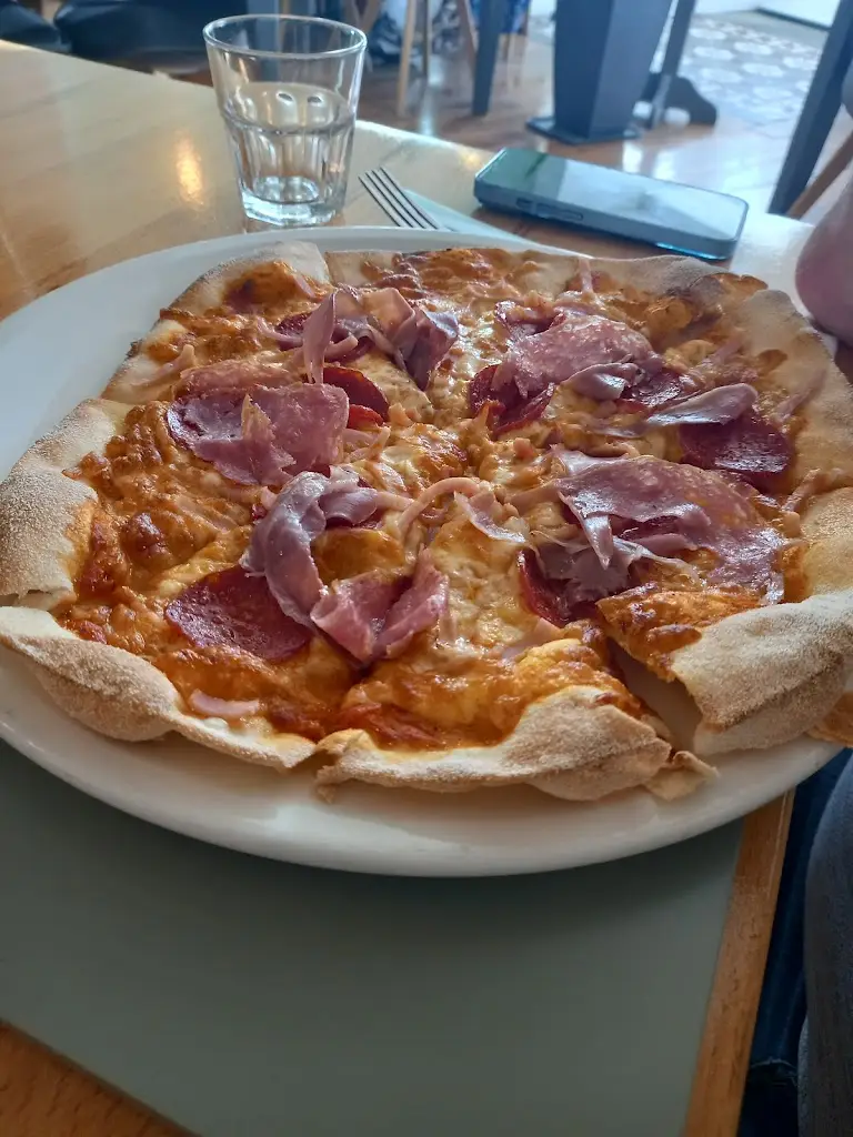 T5868_The Drift_Bideford_review