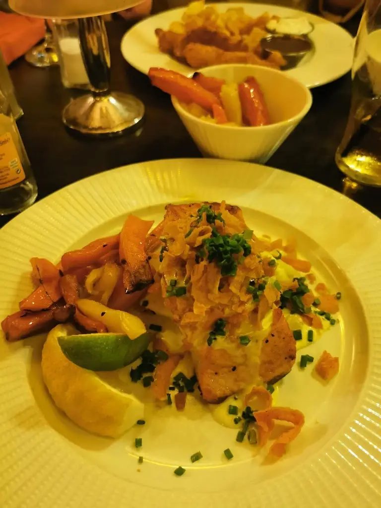 Trishysnaps_Martha's Vineyard_Londonderry County Borough_review