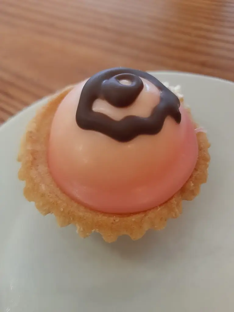 Gill Entwistle_Cherry Tree Home Bakery_Lisnaskea_review