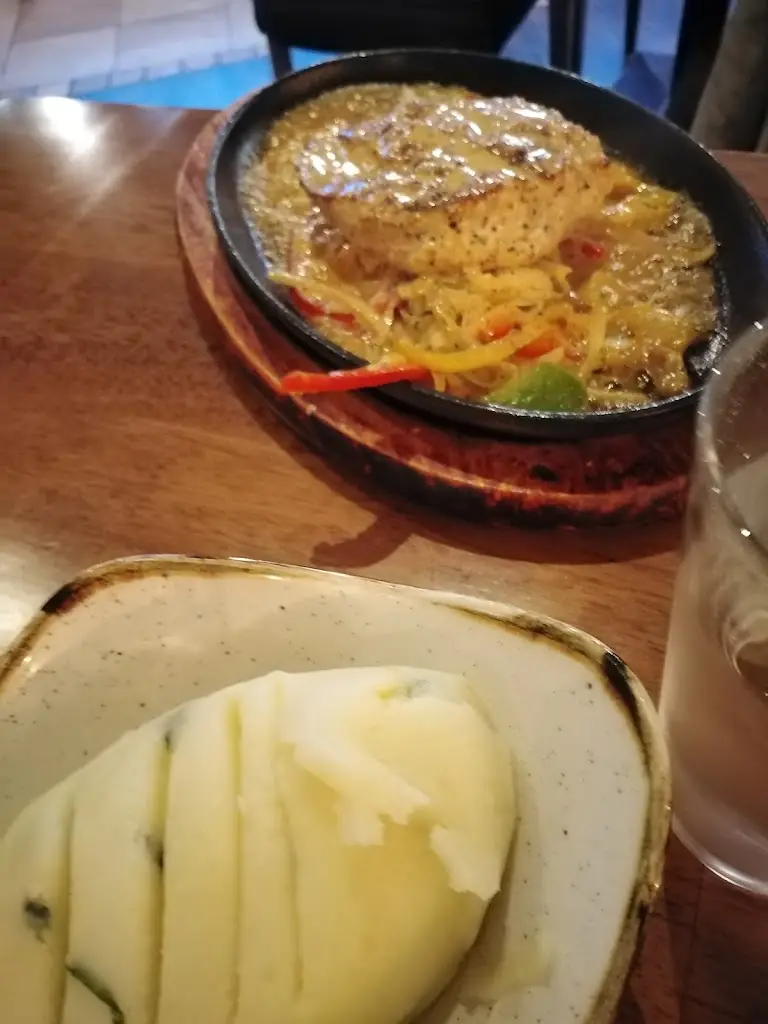 Menu_Sizzlin Smokehouse_Moneymore_image_6