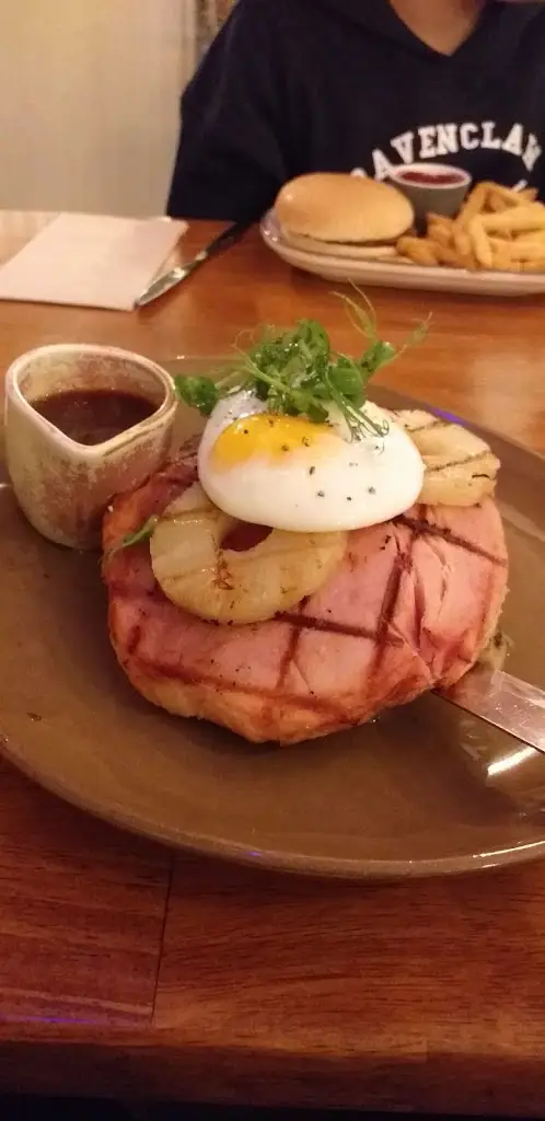 Menu_Sizzlin Smokehouse_Moneymore_image_9