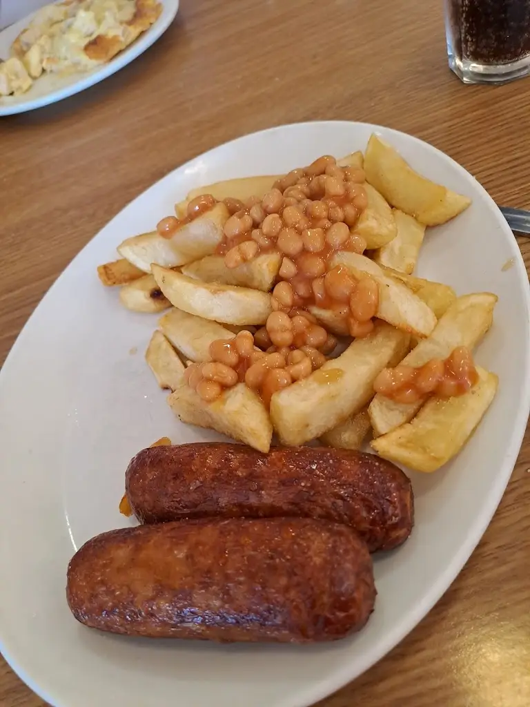 Denise Hyde_Gaynor's_Portadown_recensione