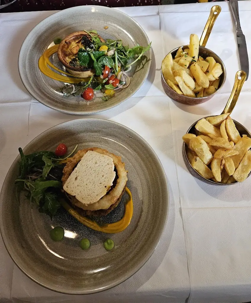 Tracy Cole_Oysters Restaurant_Sion Mills_review