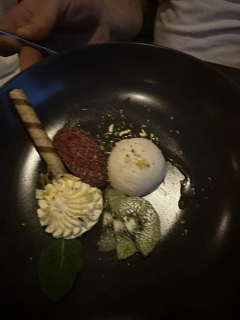 Jess_Shampan Westerham - Indian Restaurant_Biggin Hill_review