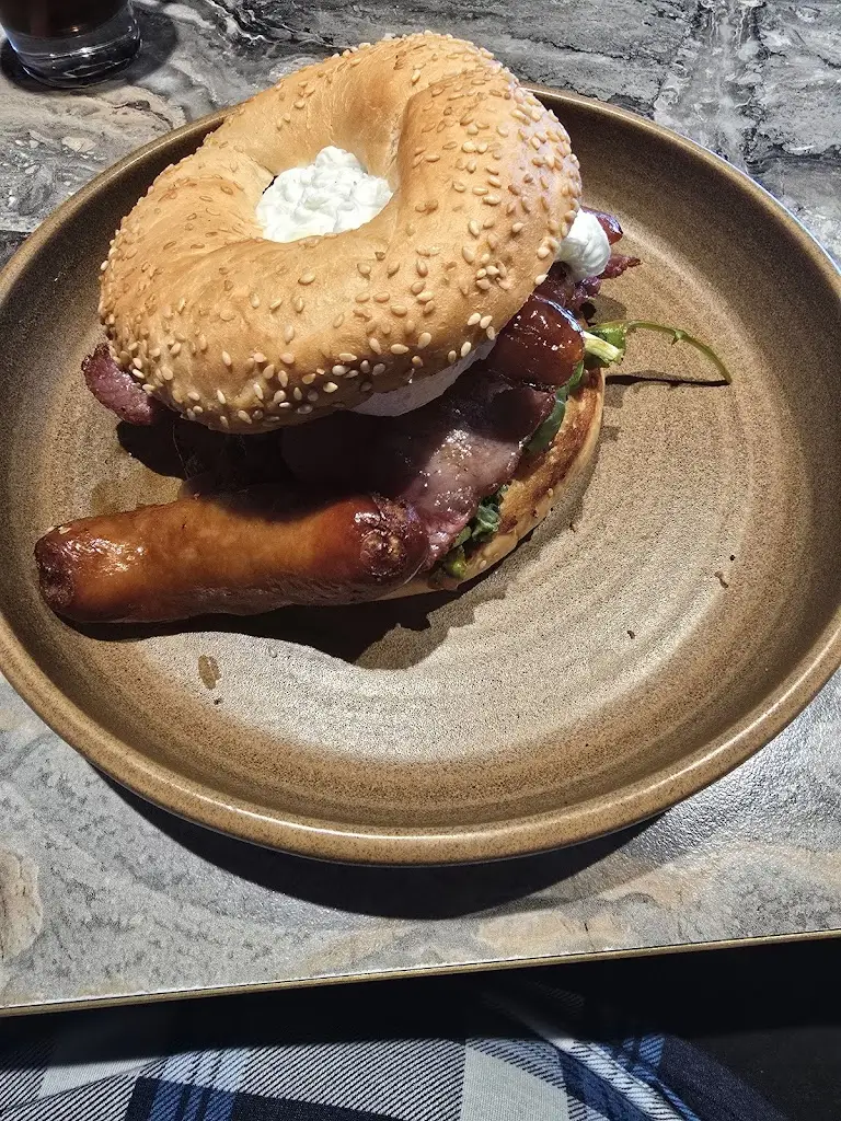 Zoe Skippen_Loft 56_Rathfriland_review