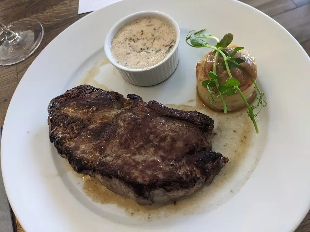 Courtneys Steakhouse_Rathfriland_slider_image_2