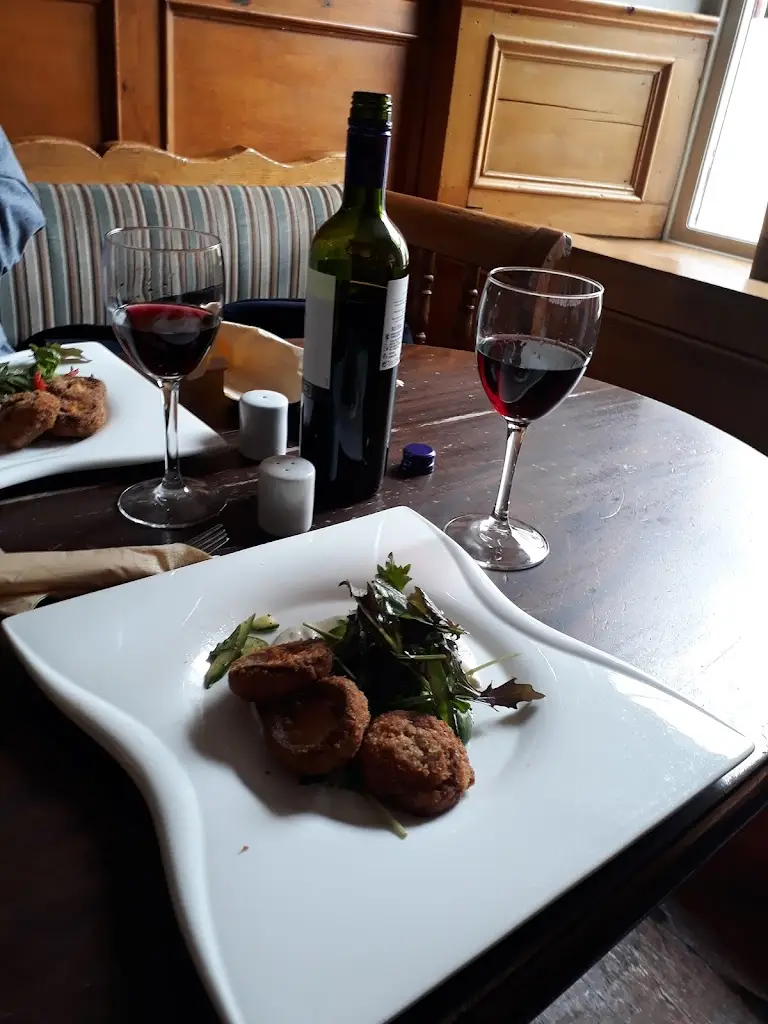 Kilbroney Bar_Rostrevor_slider_image_2