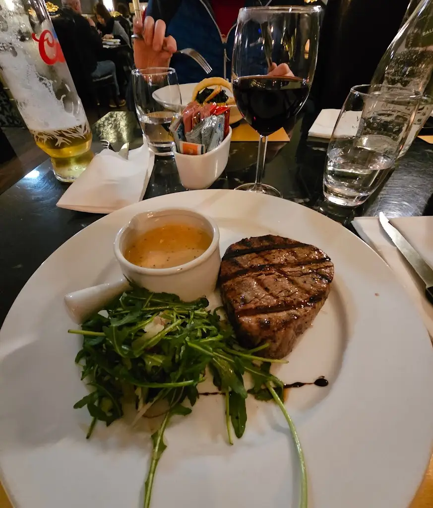 Robert_No7 Duke Street (The Duke)_Warrenpoint_review