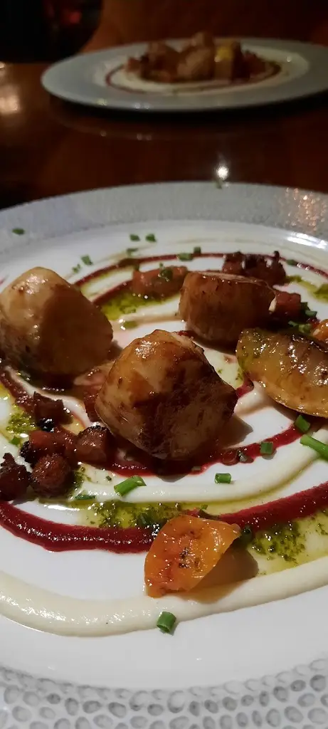 Margaret Morrow_The Brass Monkey_Newry Mourne and Down_reseña