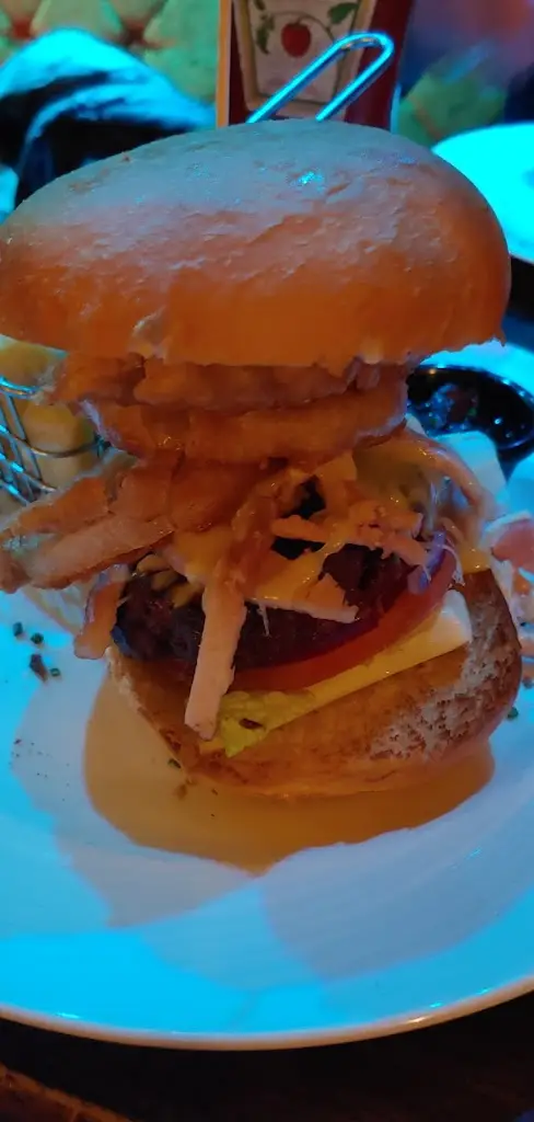 Mister Jon_The Brass Monkey_Newry Mourne and Down_reseña