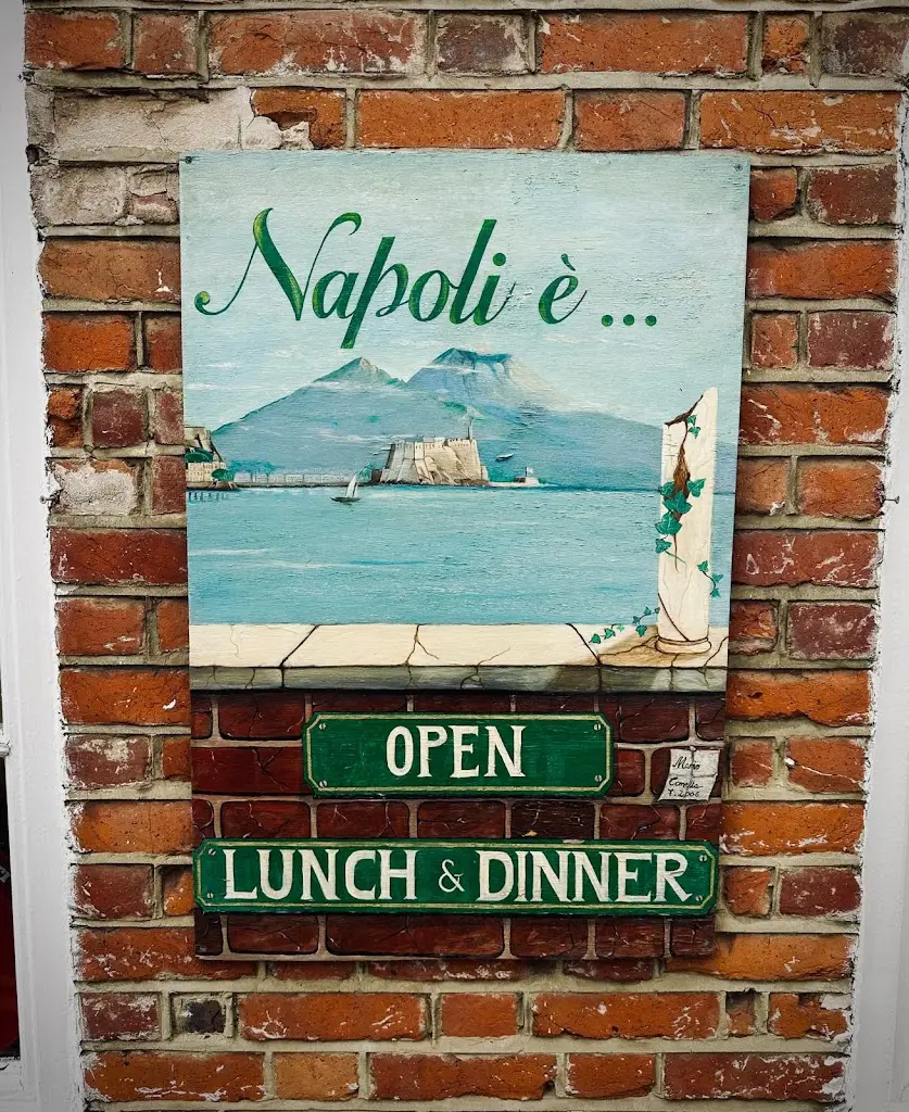 Richard Griffiths_Napoli E_Biggin Hill_review
