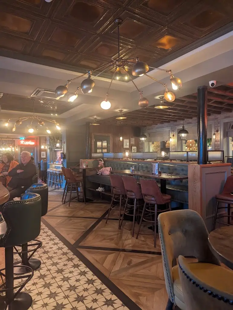 Leena Gale_Olderfleet Bar & Lounge_Larne_reseña