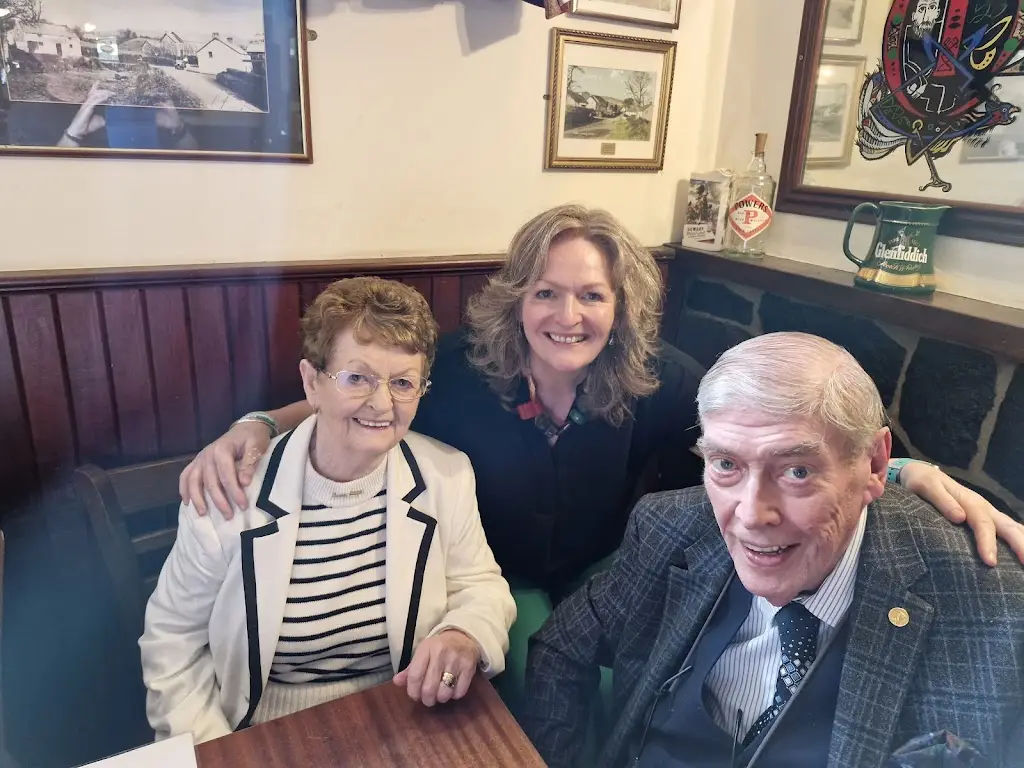 Vivienne Hanna_Matties Meeting House_Larne_review