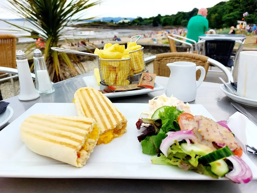 Sands a Place by the Sea_Aberdour_slider_image_3