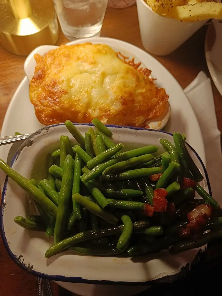 Grant Mackie_Grants of Omagh_Omagh_recensione