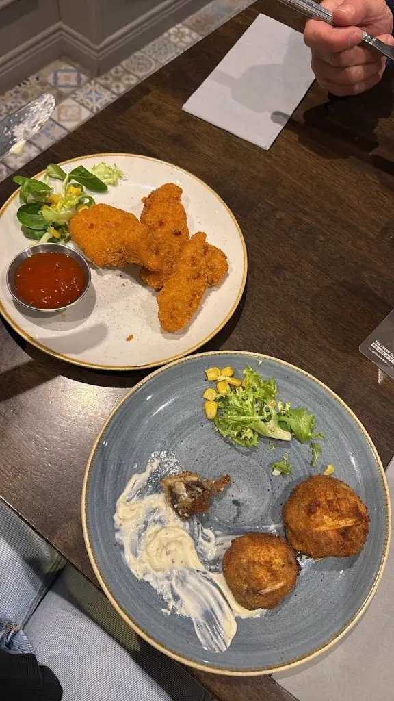 Veronica Canaveira_The Coach Inn_Omagh_review