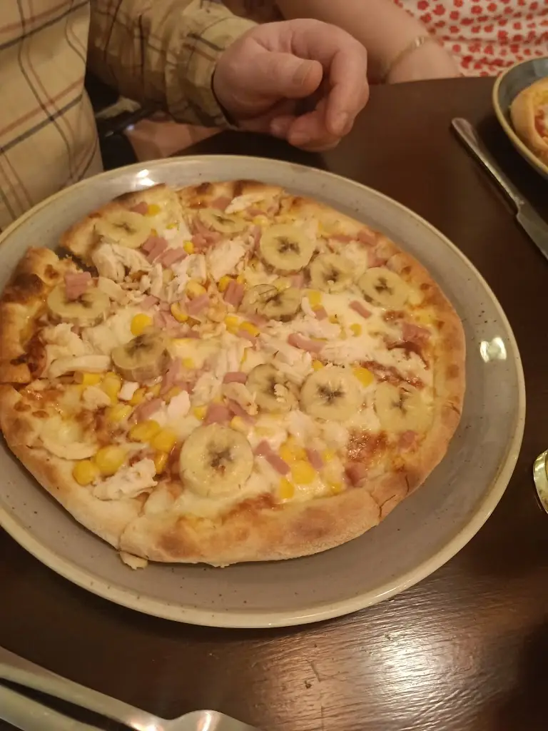 Grant Mackie_9th Avenue Omagh_Omagh_review