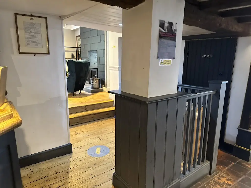 GRUMPY FOX_Crown Inn_Biggin Hill_review