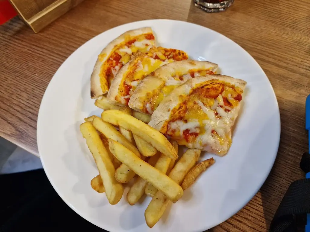 Brian Kelly_The Kincardine Way Brewers Fayre_Airth_review