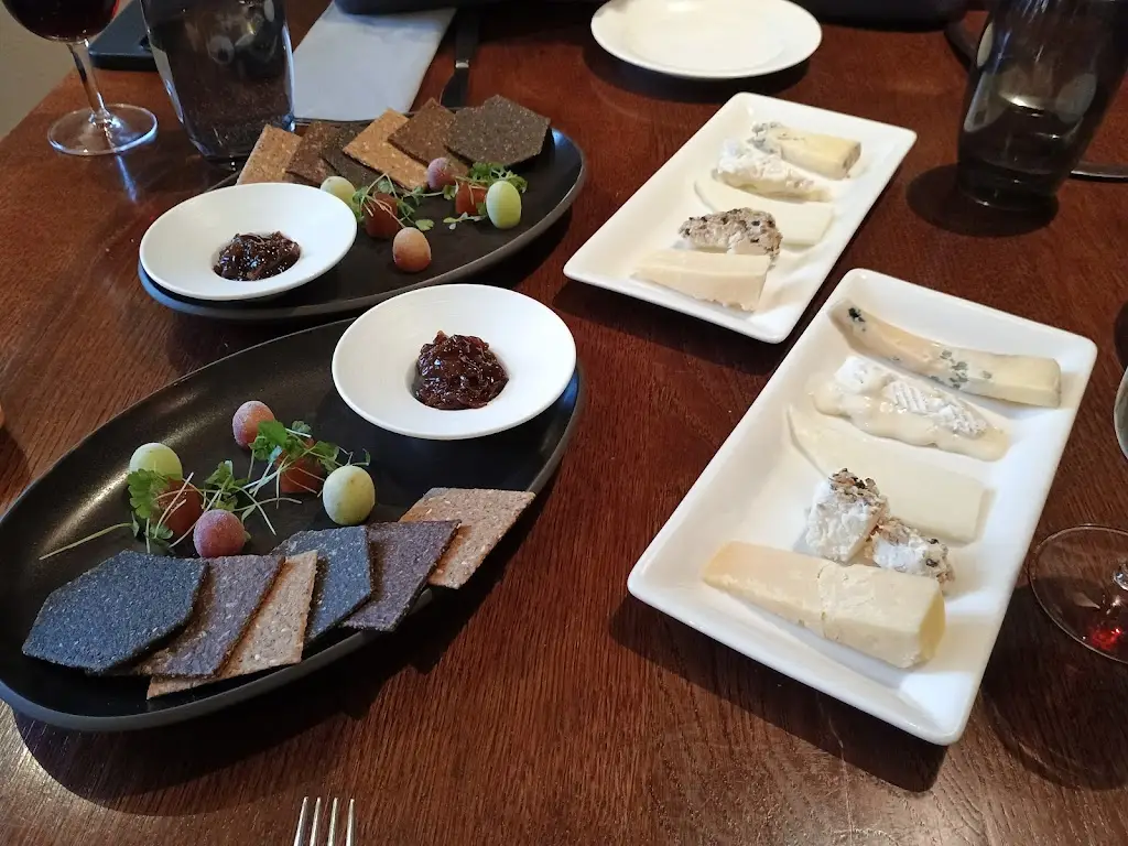 63 Tay Street Restaurant_Abernethy_slider_image_3