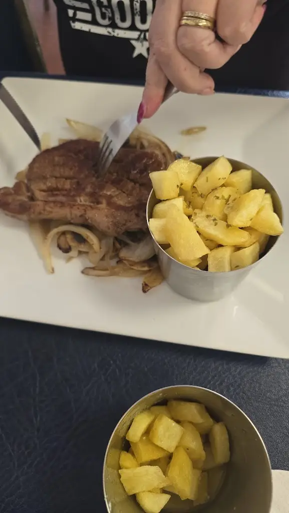 pjbelite_Ali's Steak House_Strabane_review