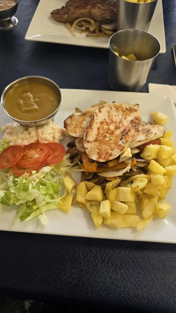 Ali's Steak House_Strabane_slider_image_2