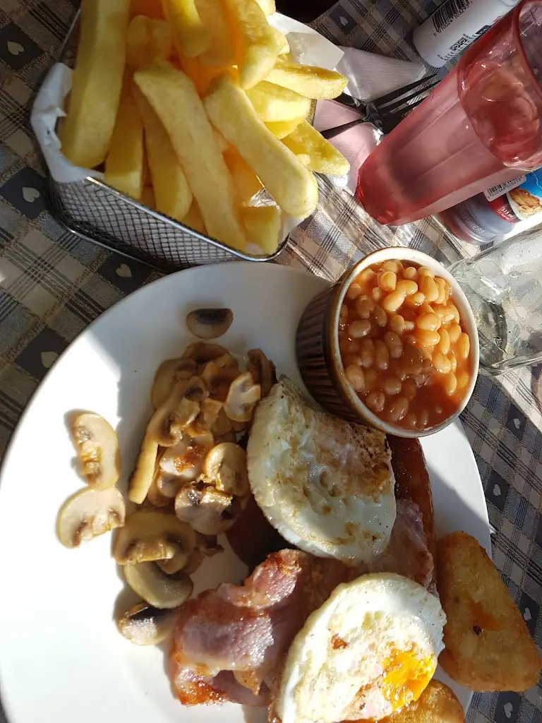 Ali's Steak House_Strabane_slider_image_3