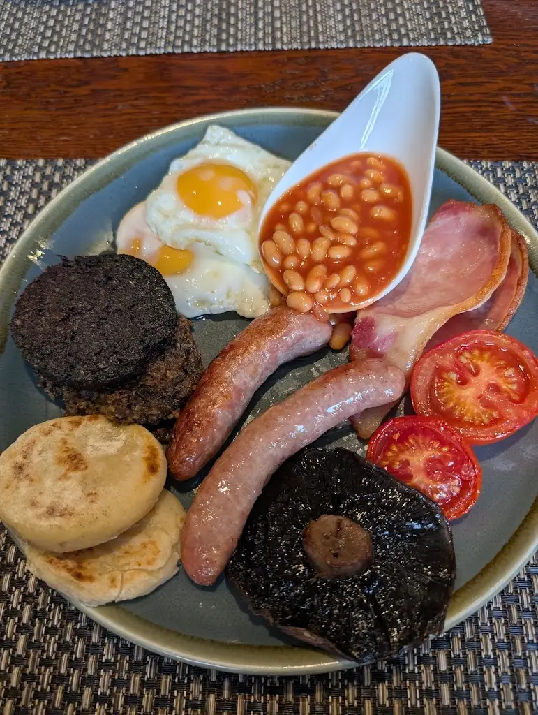 Carl Cameron-Day_Allanton Inn_Allanton_review