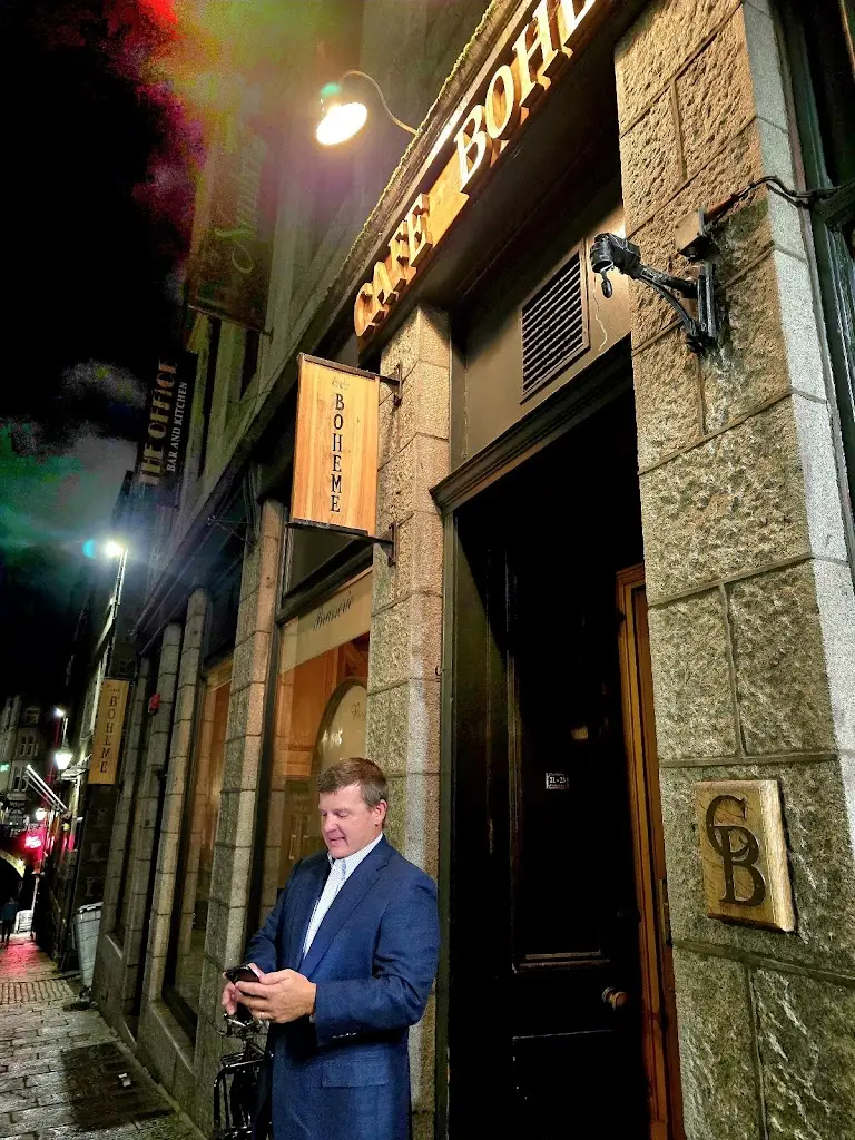 Sommer Bordelon Williams_Café Bohème_Aberdeenshire_review