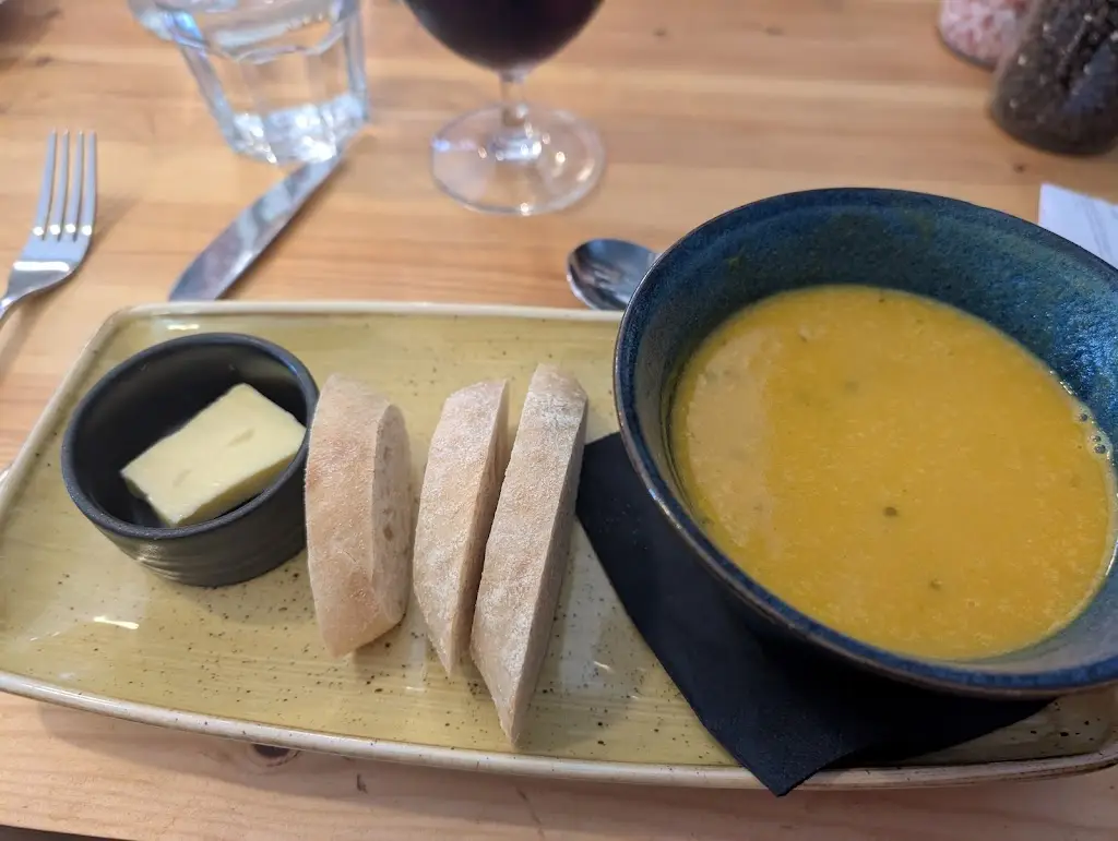 April_Three Lemons_Aberfeldy_review