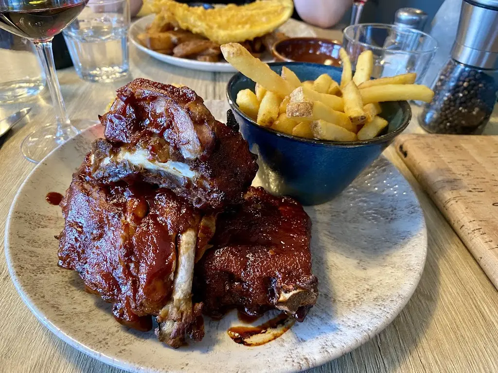 David Irvine_Three Lemons_Aberfeldy_review