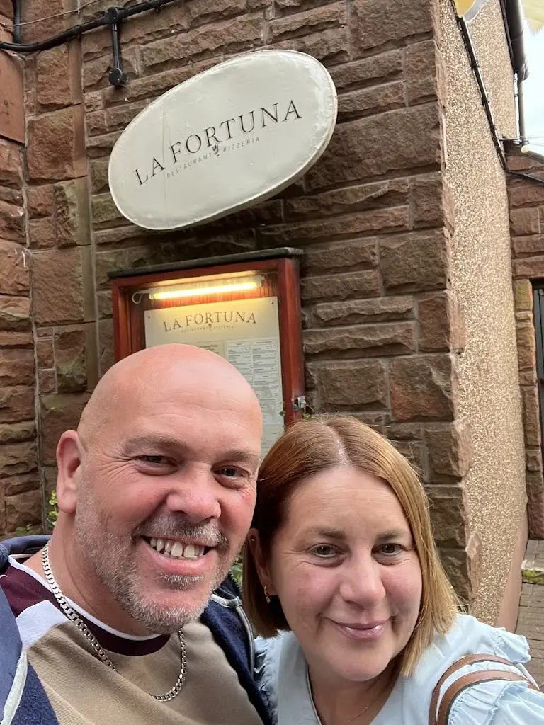 Jon Matthews_La Fortuna Restaurant and Pizzeria_Annan_review