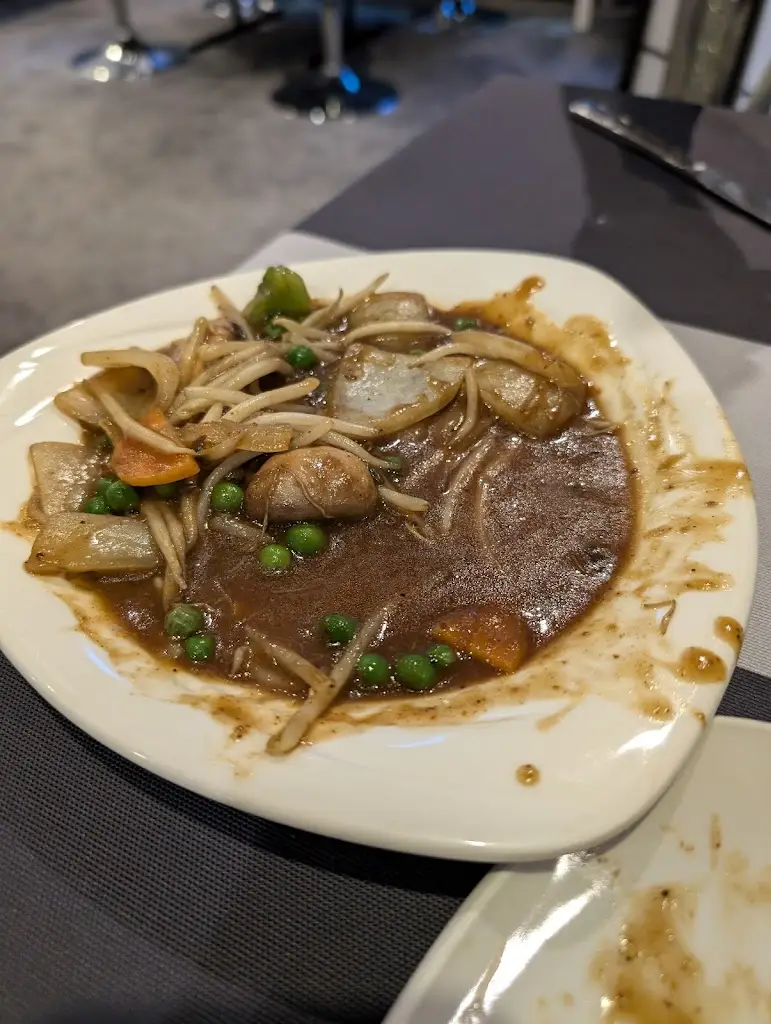 Lucky Date_Annan_slider_image_2