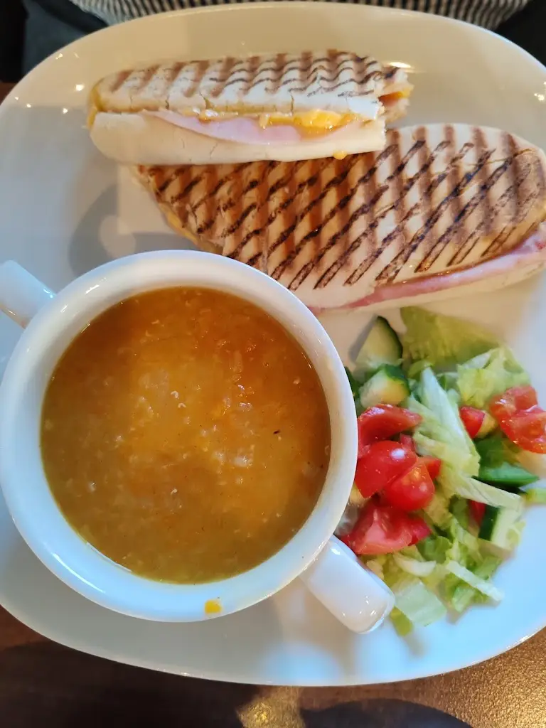 Rosemary Myles_Makers_Alloa_review