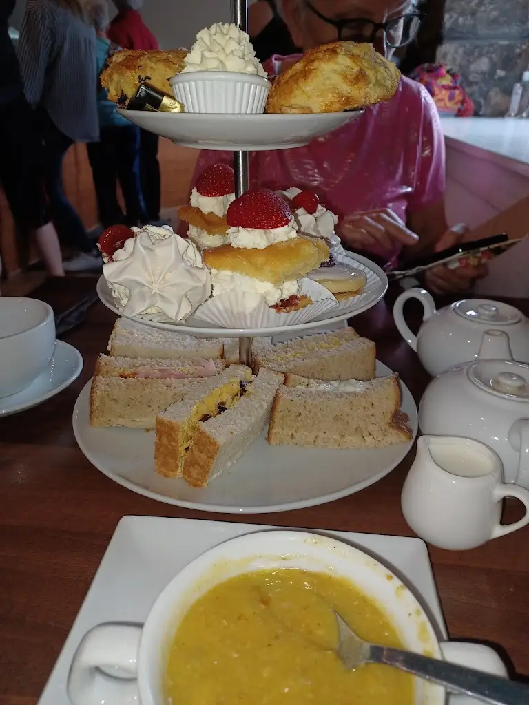 Lily Fraser_Makers_Alloa_review