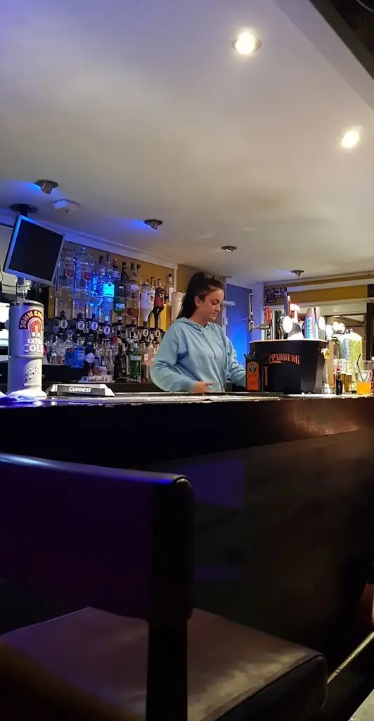 Bryon Martin_The Cairn_Alva_review