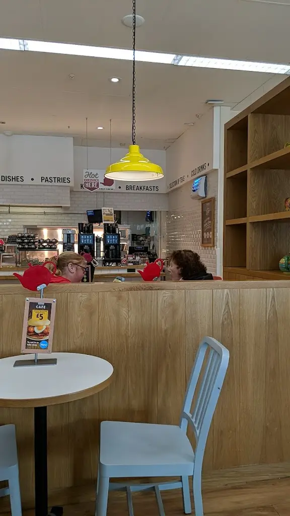 Jeffrey Bowes_Morrisons Cafe_Alness_review