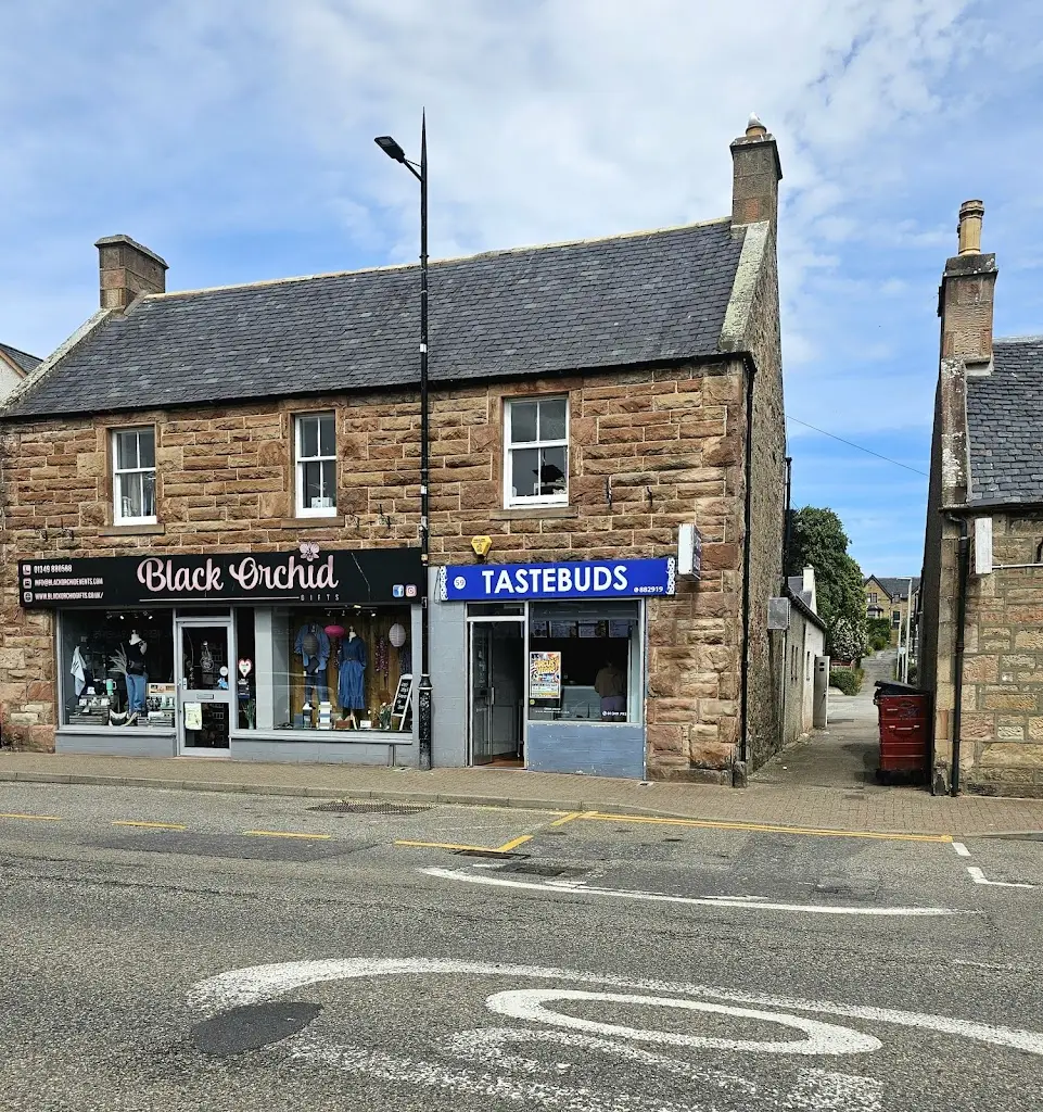 TASTEBUDS restaurant in Alness