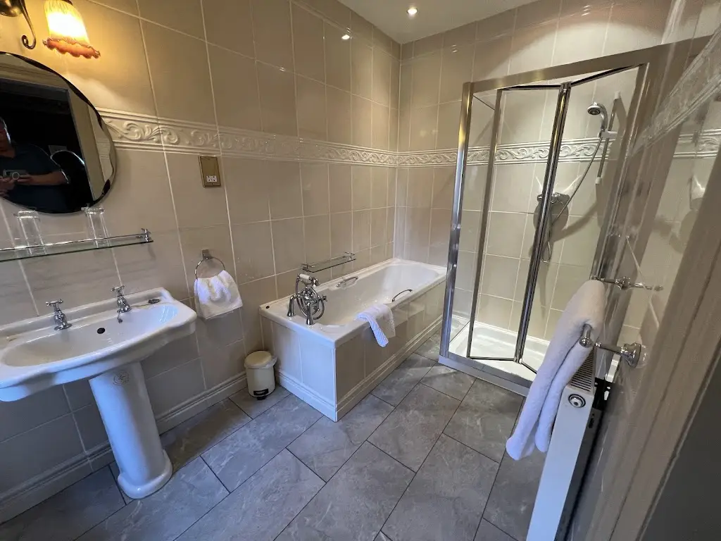 Lands of Loyal Hotel_Alyth_slider_image_3