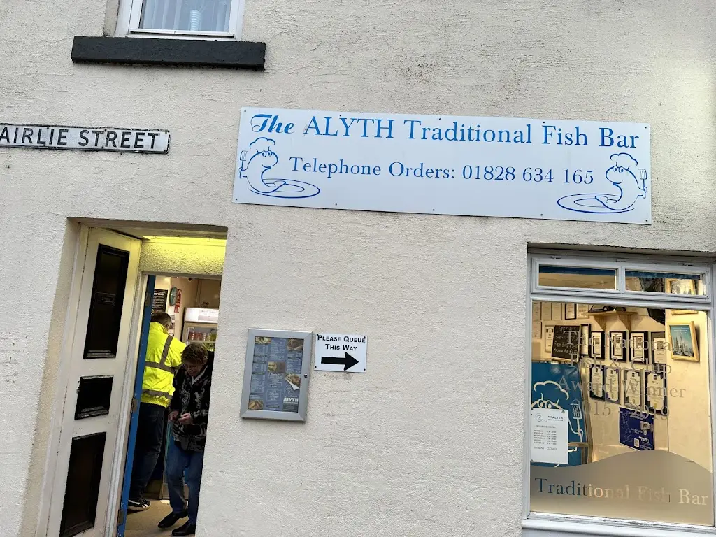 The Alyth Traditional Fish Bar restaurant à Alyth