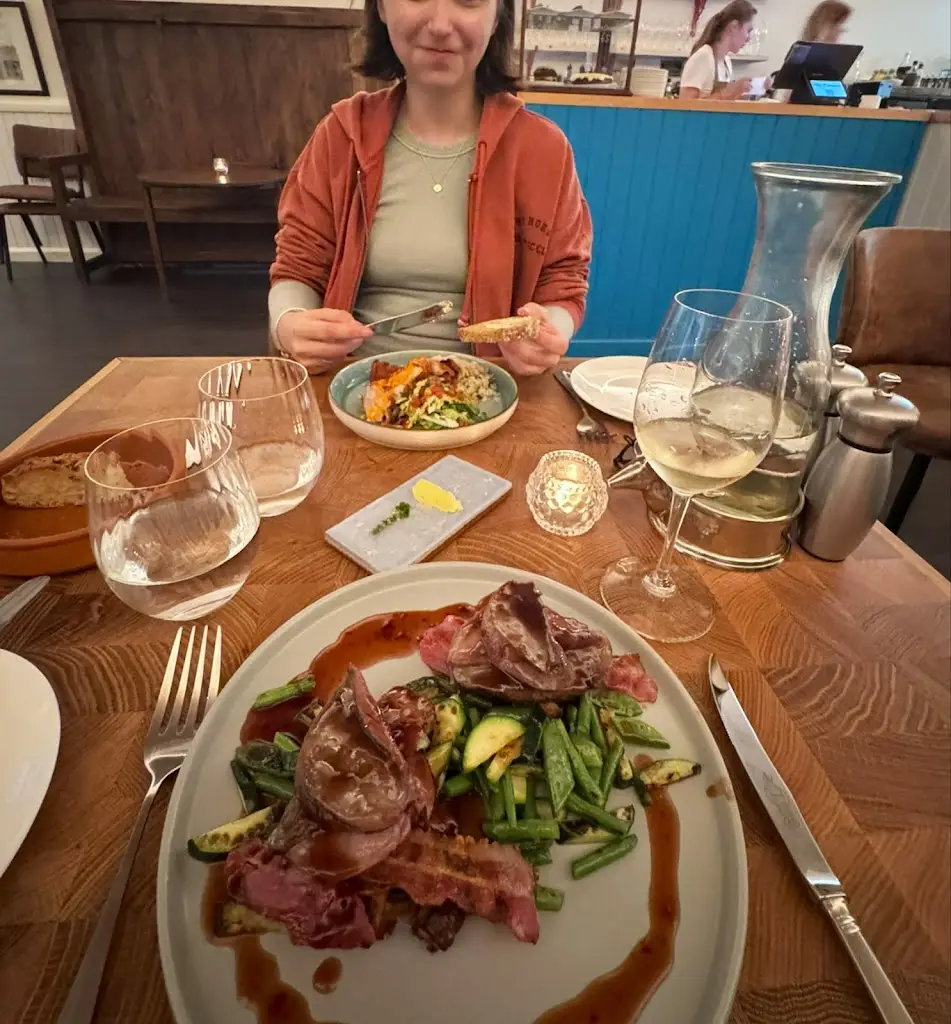 Robin Graham_The Causerie_Alyth_review