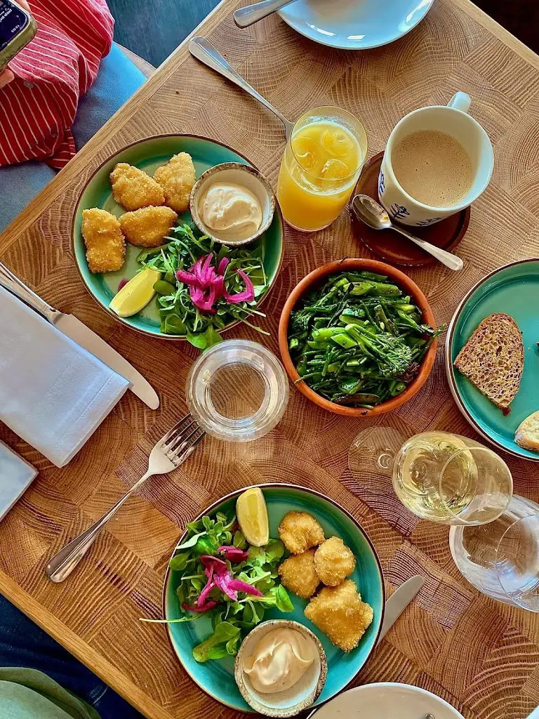 The Causerie_Alyth_slider_image_2