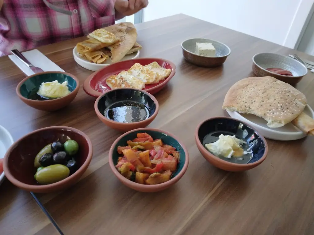 Menu_Laila Turkish Cuisine_Aberdeen_image_5